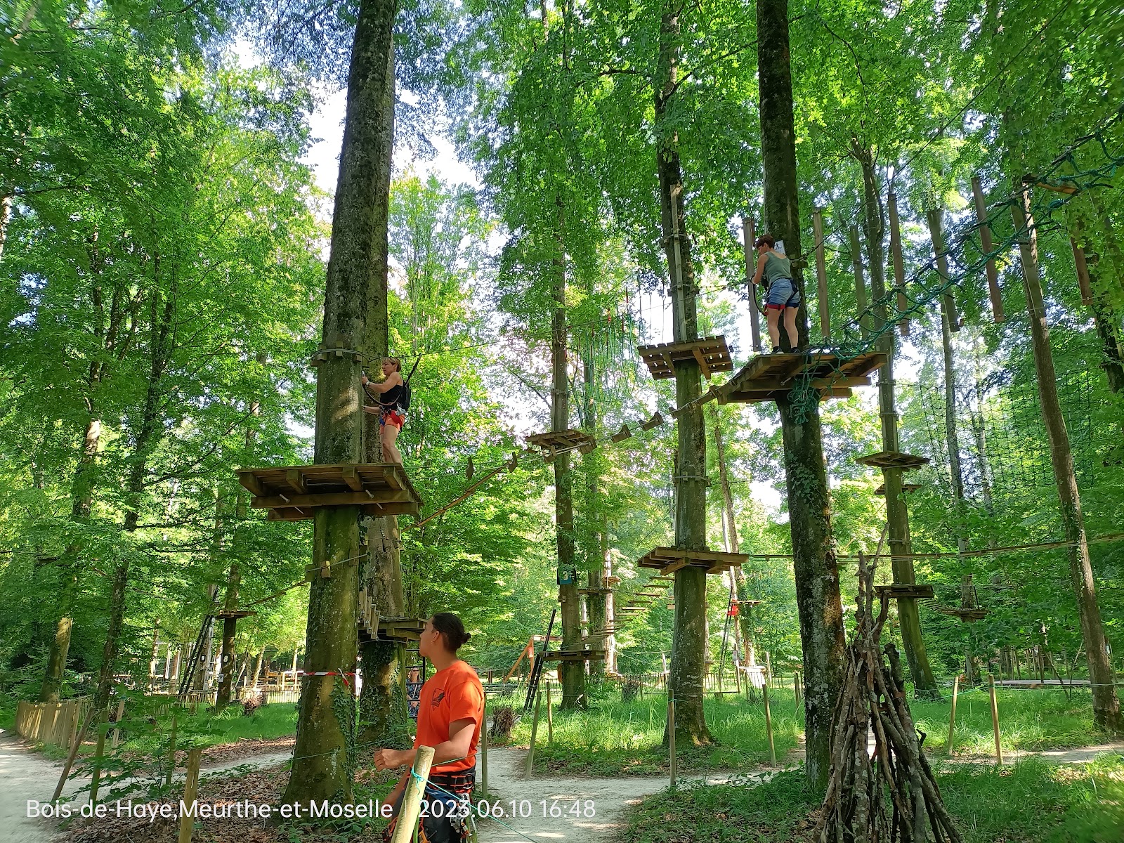 VELAINE AVENTURES (tipipark)