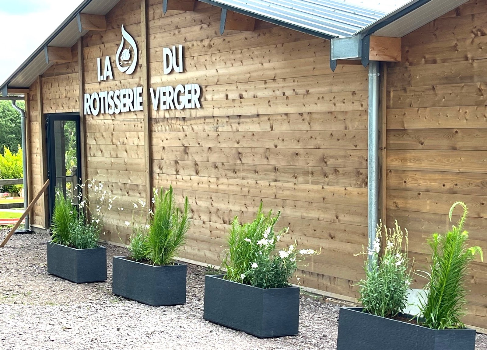 Verger de Roncheville/parc animalier Minigolf/rôtisserie du verger